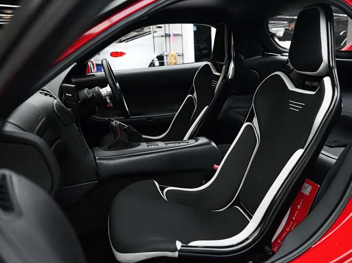 Mazda RX-7 2015 1.6 L MT — фото 16