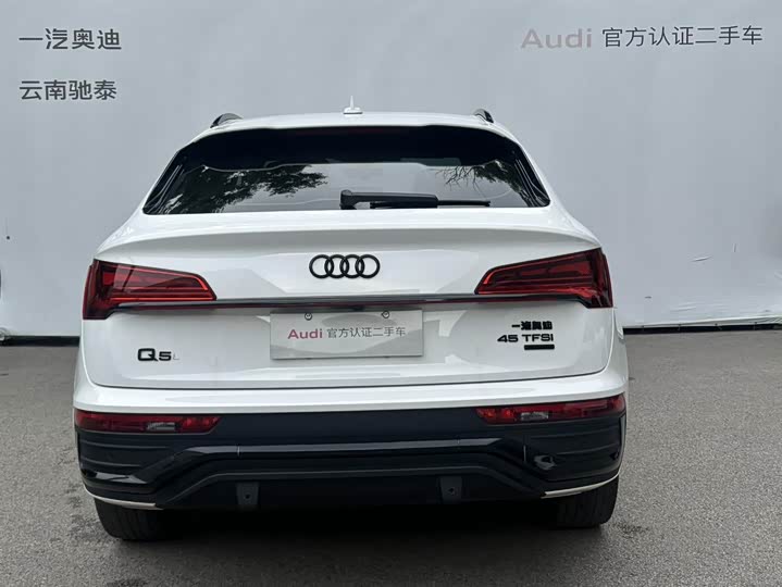 Audi Q5L Sportback 2021 40 TFSI Luxury — фото 6