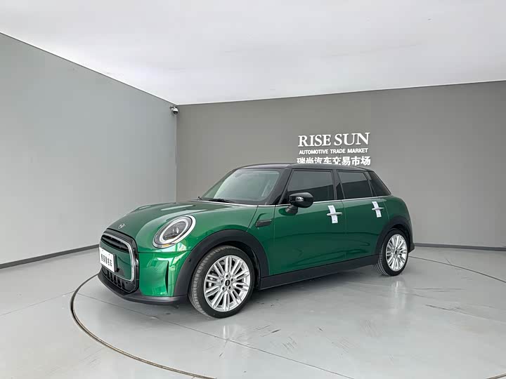 MINI Hatch — фото 1