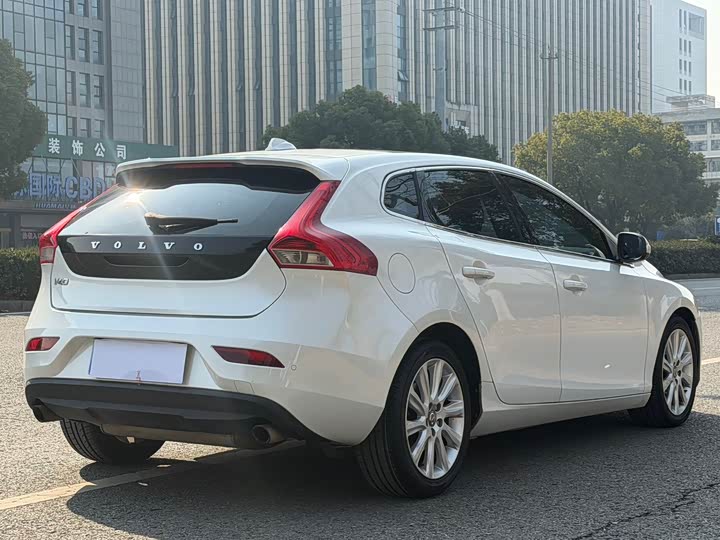 Volvo V40 2015 1.6 T — фото 6