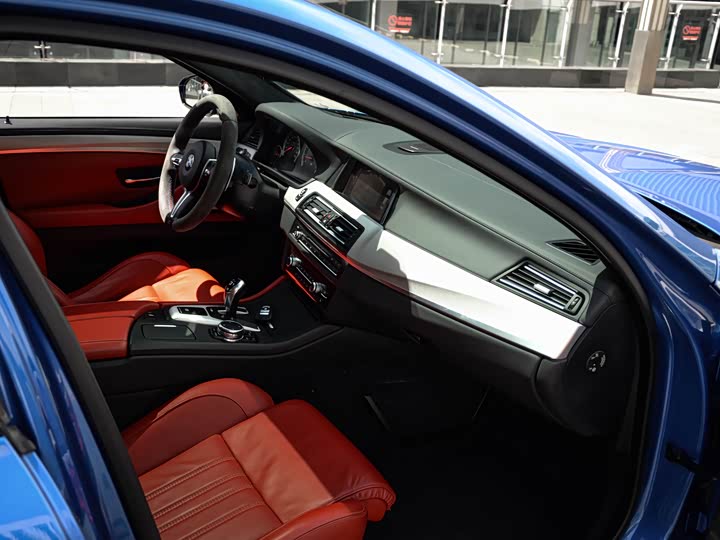 BMW M5 2014 M 5 — фото 22