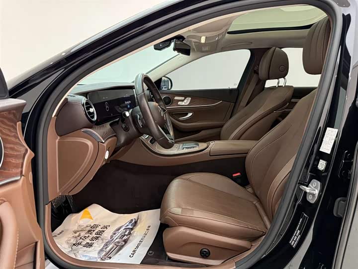 Mercedes-Benz E-Class 2023 E 300 L — фото 15