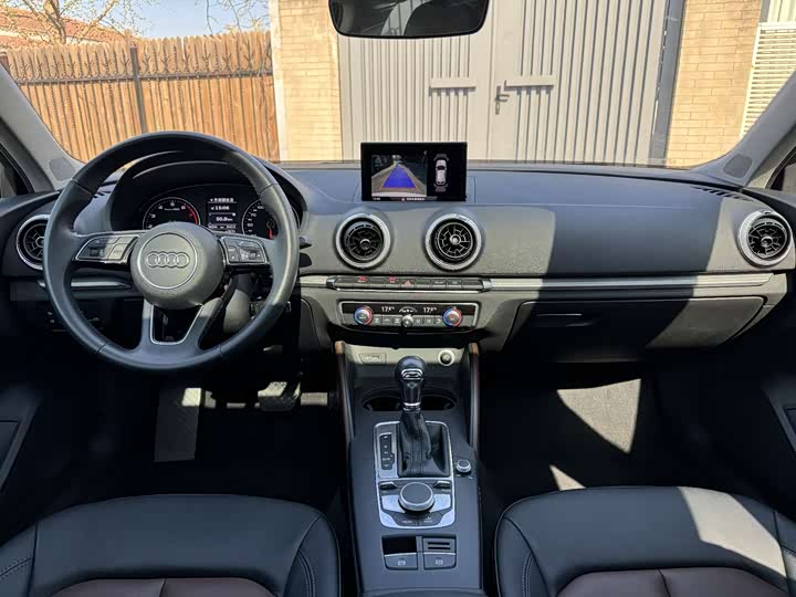 Audi A3 2019 Sportback 35 TFSI V — фото 7