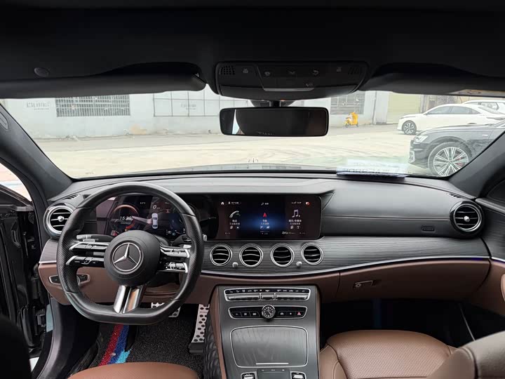 Mercedes-Benz E-Class 2021 E 300 L Luxury — фото 11