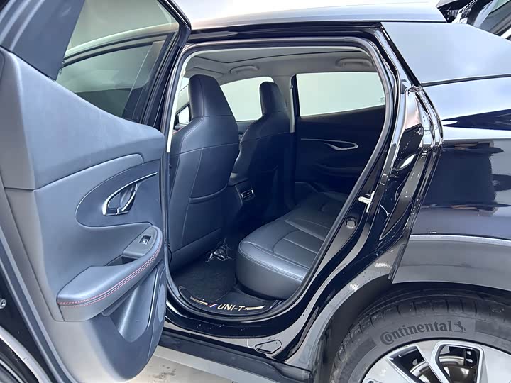 Changan UNI-T 2020 1.5 T Flagship — фото 9