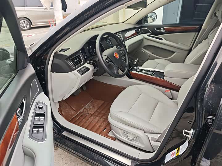 Hongqi H7 2015 2.0 T Luxury — фото 7
