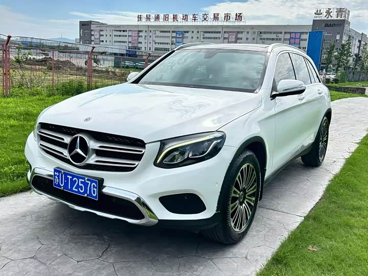 Mercedes-Benz GLC 200 4MATIC — фото 3