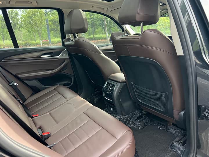 BMW X3 2019 x Drive 28i — фото 16