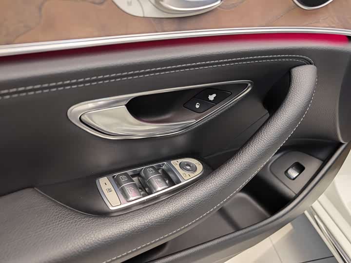 Mercedes-Benz E-Class 2016 E 300 L — фото 9