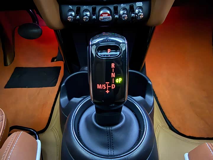 MINI Hatch — фото 11