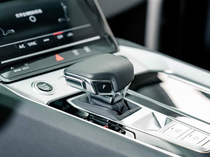 Audi Q6 2025 40 TFSI quattro 7 — фото 13