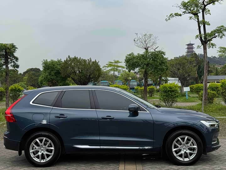 Volvo XC60 2021 T 5 4 WD — фото 7