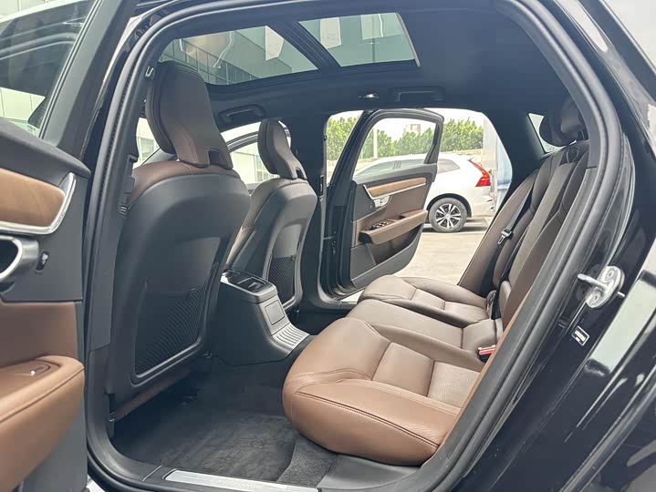 Volvo S90 Hybrid 2024 Hybrid 4 WD — фото 11