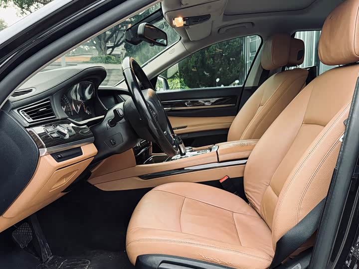 BMW 7-Series 2014 730 Li — фото 20