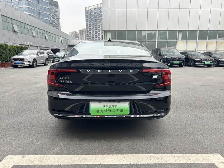 Volvo S90 Hybrid 2024 Hybrid 4 WD — фото 17