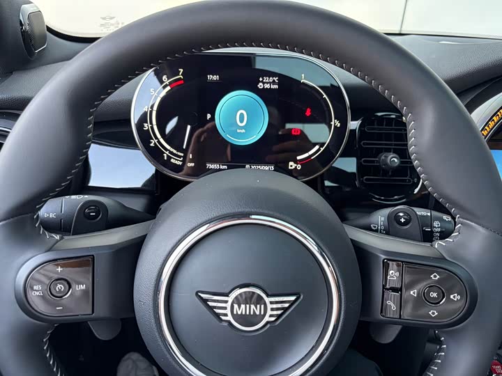 MINI Hatch — фото 13