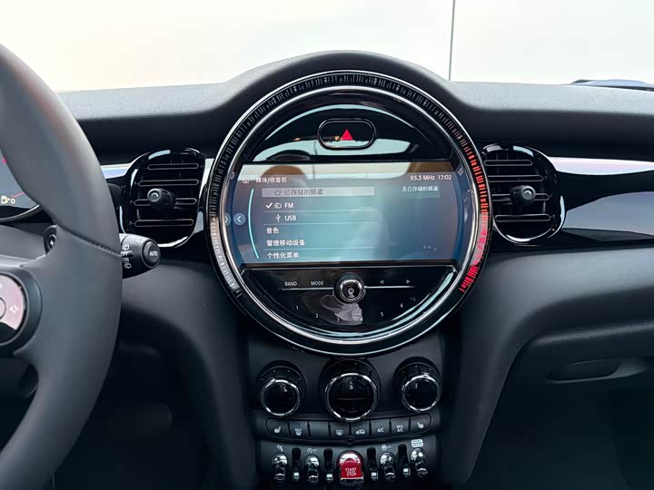 MINI Hatch — фото 11