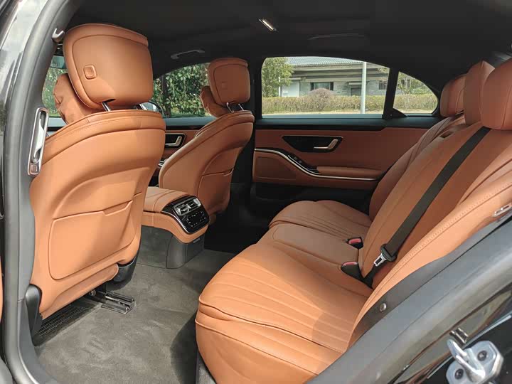 Mercedes-Benz S-Class 2024 S 400 L — фото 10