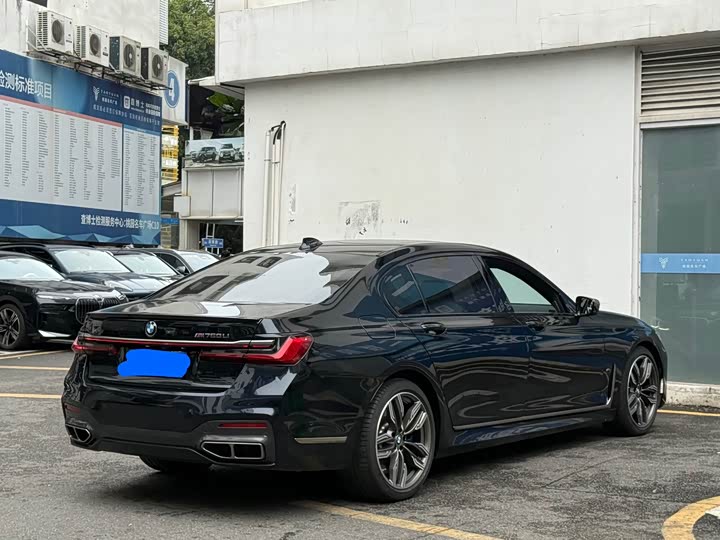 BMW 7-Series 2019 M 760 Li x Drive V 12 — фото 9