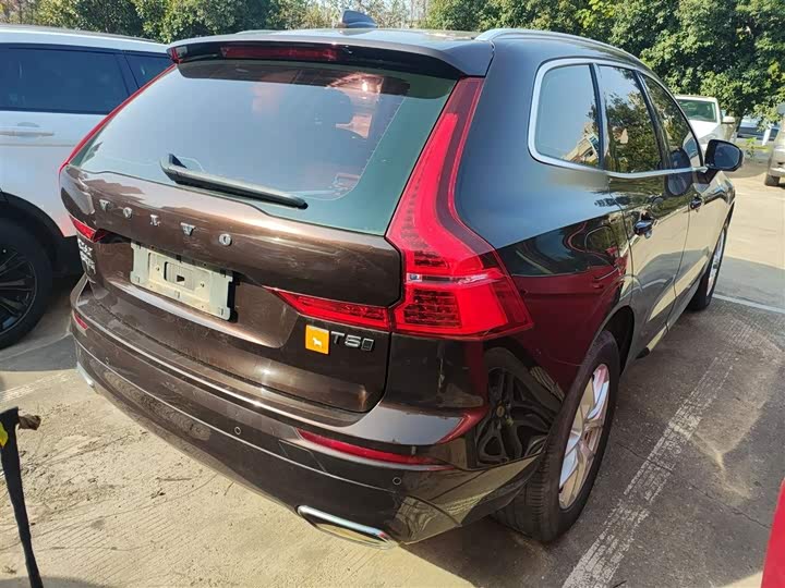 Volvo XC60 2019 T 5 4 WD VI — фото 23