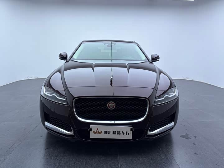 Jaguar XFL 2018 XFL 2.0 T 250 PS — фото 2