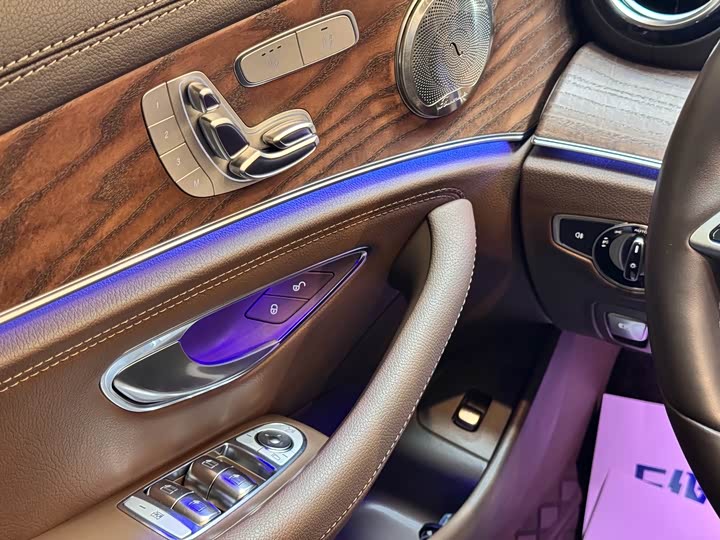 Mercedes-Benz E-Class 2023 E 300 L — фото 21