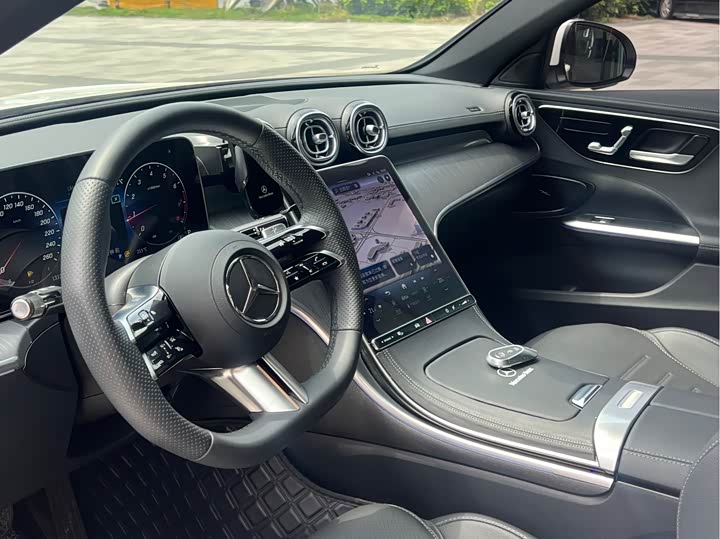 Mercedes-Benz C-Class 2023 C 260 L — фото 19