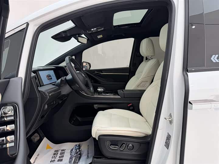 Trumpchi M8 2023 400 T — фото 15