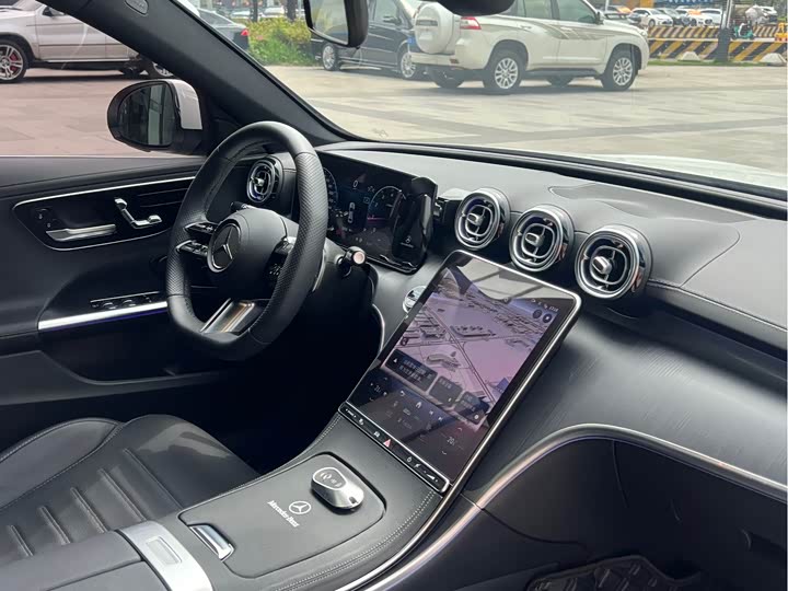 Mercedes-Benz C-Class 2023 C 260 L — фото 11
