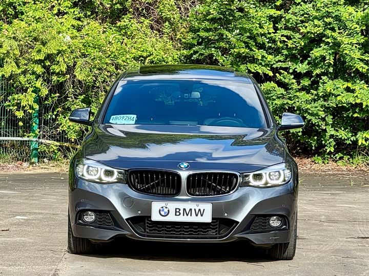 BMW 3-Series 2020 320i M — фото 2