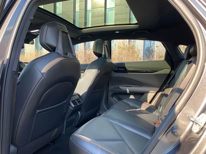 Changan UNI-V 2022 1.5 T — фото 12