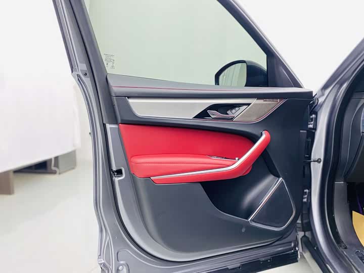 Jaguar F-PACE 2024 P 250 R-Dynamic SE — фото 12