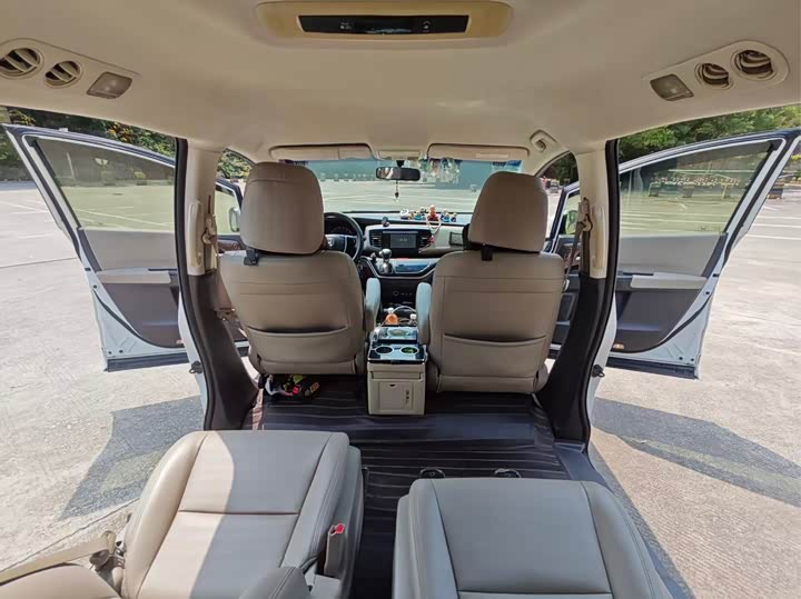 Honda Odyssey — фото 11