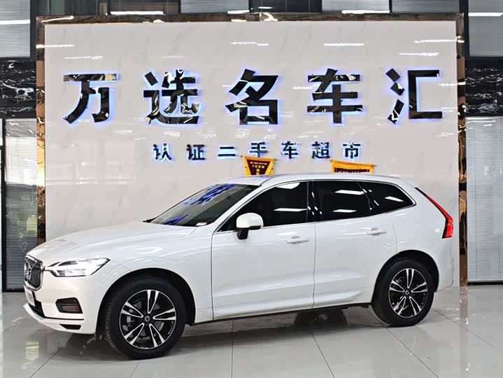 Volvo XC60 2019 T 5 4 WD V — фото 1