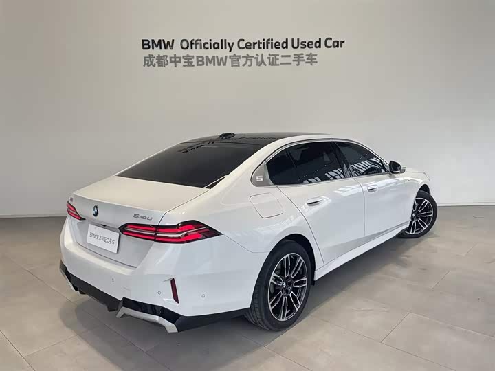 BMW 5-Series 2025 530 Li Leading M — фото 3