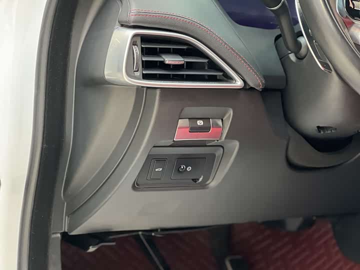 Jaguar XEL 2022 2.0 T 250 PS R-DYNAMIC S — фото 15