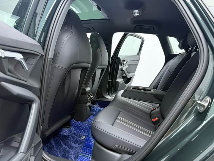 Audi A3 2024 Sportback 35 TFSI Sport — фото 7