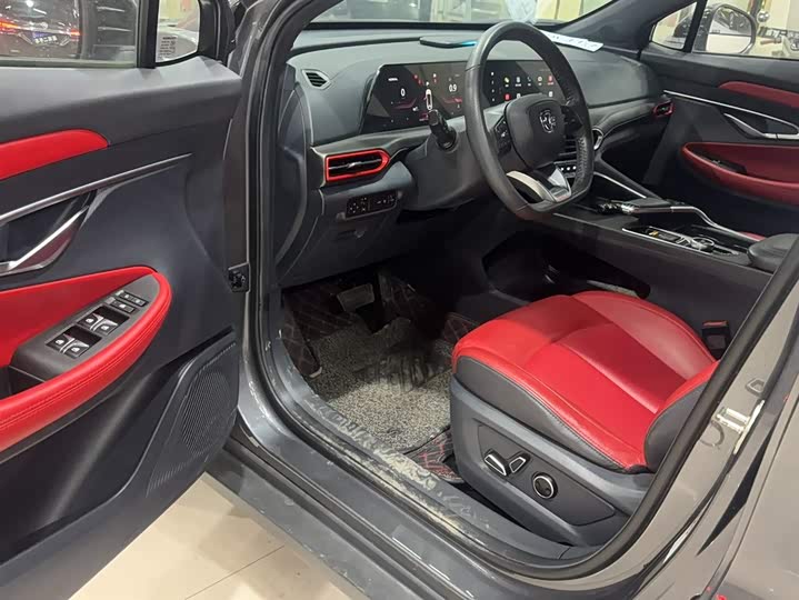 Changan UNI-T 2020 1.5 T Flagship — фото 10