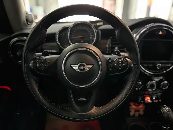 MINI Hatch — фото 11