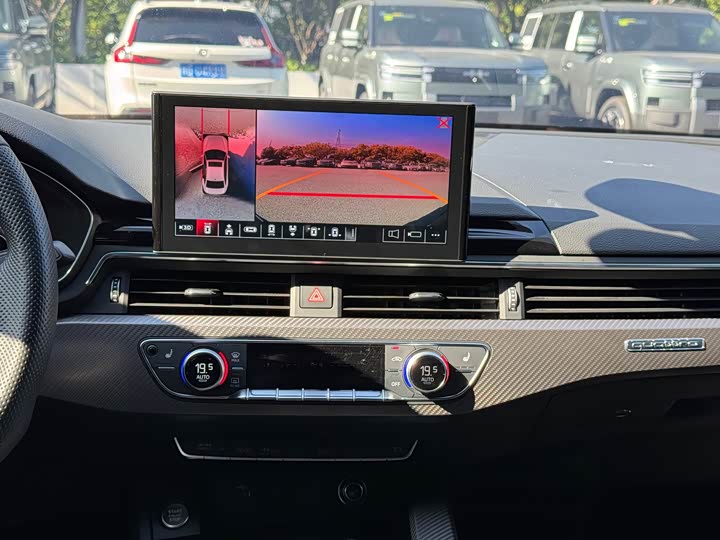 Audi A4L 2024 40 TFSI quattro RS — фото 12
