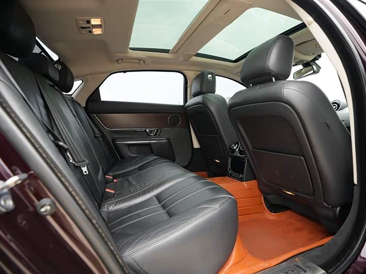 Jaguar XJ 2016 XJL 3.0 SC 2 WD — фото 11