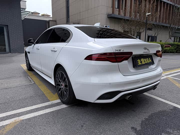 Jaguar XEL 2021 2.0 T 200 PS R-DYNAMIC — фото 16