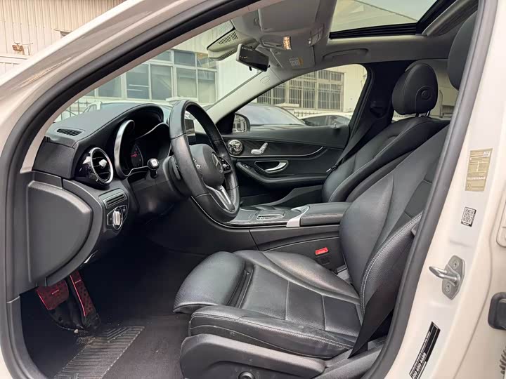 Mercedes-Benz C-Class 2019 C 180 L — фото 13