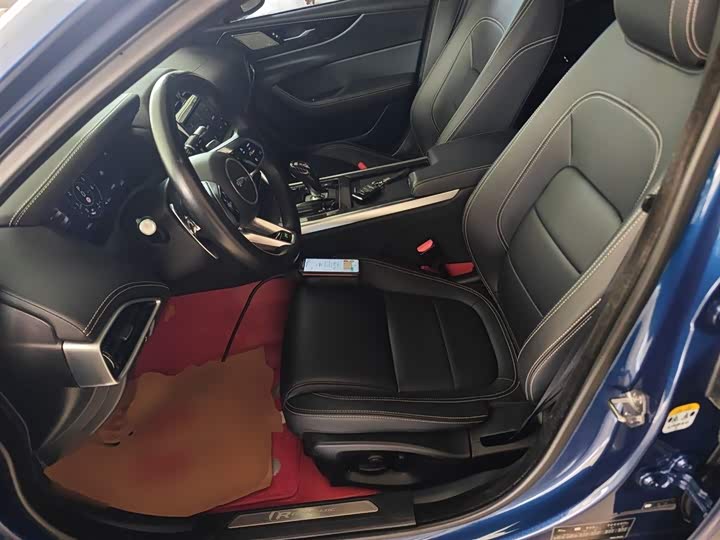 Jaguar XEL 2022 2.0 T 250 PS R-DYNAMIC S — фото 15