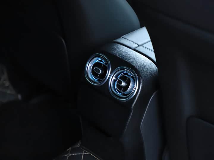 Mercedes-Benz C-Class 2024 C 260 L — фото 18