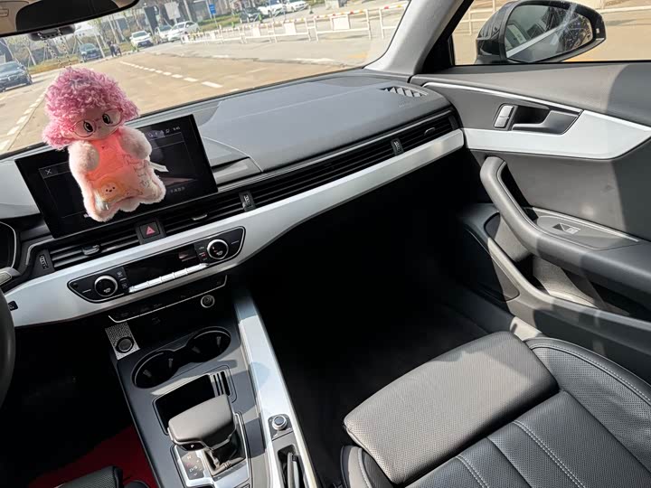 Audi A4L 2024 40 TFSI — фото 8