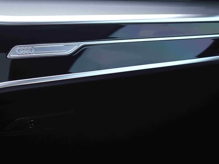Audi A6L 2019 40 TFSI — фото 12