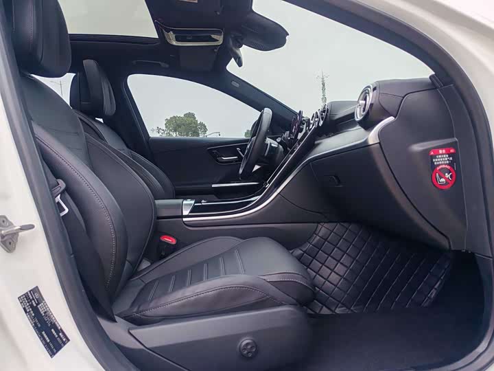 Mercedes-Benz C-Class 2024 C 260 L — фото 17