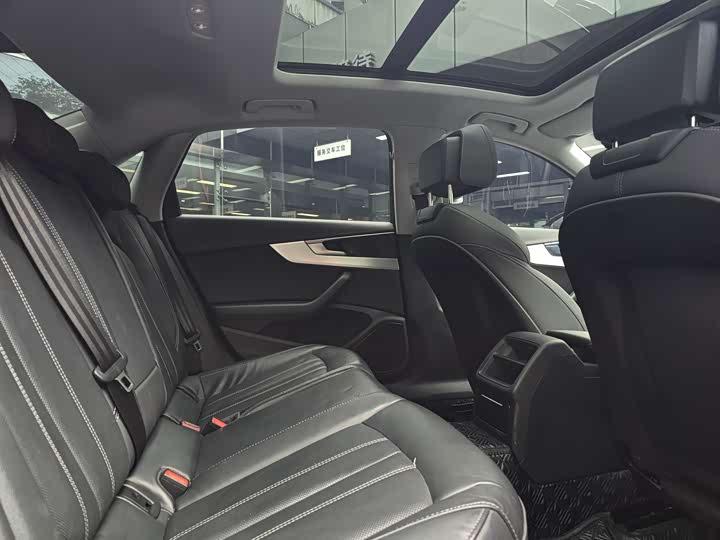 Audi A4L 2022 40 TFSI — фото 10