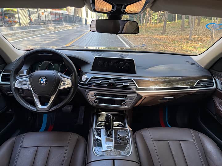 BMW 7-Series 2016 730 Li Leading — фото 7